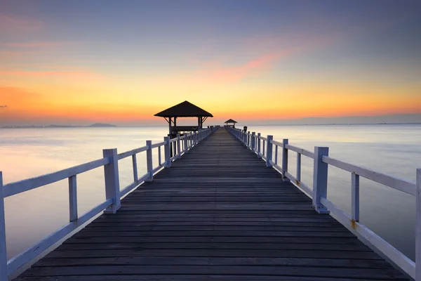 Silhouette des Weges am Strand — Stockfoto