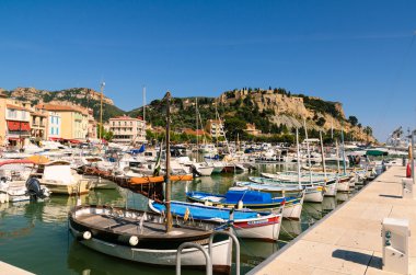 provence kasaba cassis yatlar, Fransa, cote d'azur ile liman