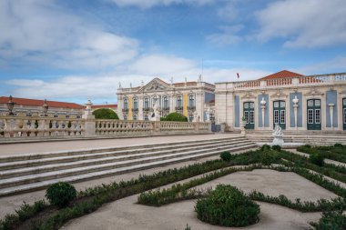 Queluz, Portekiz - 26 Şubat 2020: Queluz Bahçeleri Sarayı - Queluz, Portekiz