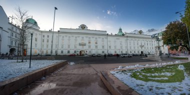 Hofburg İmparatorluk Sarayı 'nın panoramik manzarası - Innsbruck, Tyrol, Avusturya