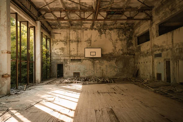 Černobyl Ukrajina Srpna 2019 Basketbalové Hřiště Azure Swimming Pool Sport — Stock fotografie