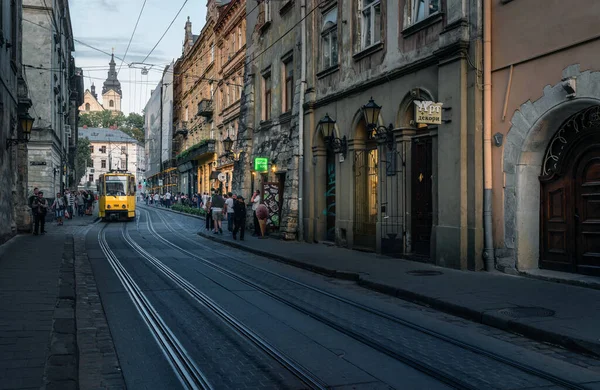 Leopoli Ucraina Agosto 2019 Ruska Street Con Tradizionale Tram Giallo — Foto Stock