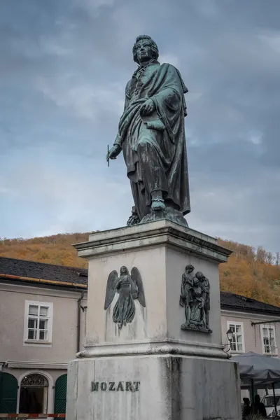 Моцарт Моцартплатц Зальцбург Австрия — стоковое фото