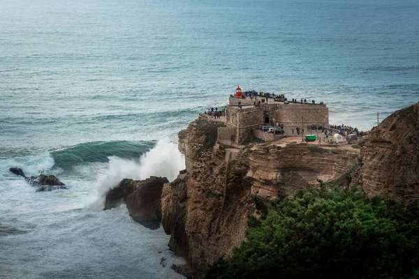 Big Waves Nazare Fort Sao Miguel Arcanjo Lightouse Nazare Portugal — Stock Photo, Image