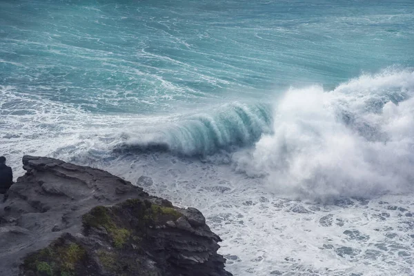 Onda Che Schianta Nell Oceano — Foto Stock