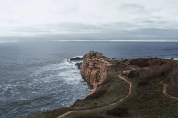 Grote Golven Van Nazare Fort Van Sao Miguel Arcanjo Een — Stockfoto