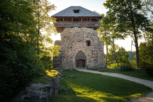 Sigulda Torre Guardia Del Castello Medievale Rovine Del Castello Dell — Foto Stock