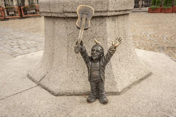 Wroclaw Poland Aug 2019 Guitar Player Dwarf Leszko Honor Guitar — Stock Photo, Image