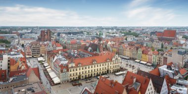 Yeni ve Eski Belediye Binası ve St. Mary Magdalene Kilisesi - Wroclaw, Polonya