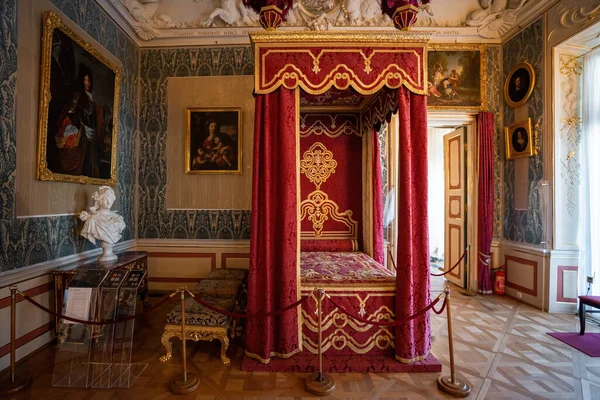 Varsovia Polonia Agosto 2019 Dormitorio Los Reyes Palacio Wilanow Varsovia —  Fotos de Stock