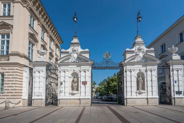 Varsovia Polonia Agosto 2019 University Warsaw Entrance Gate Varsovia Polonia —  Fotos de Stock