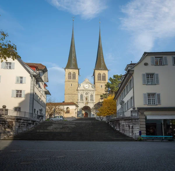 Церковь Святого Леодегара Люцерн Швейцария — стоковое фото