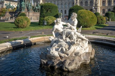 Maria Theresa Meydanı 'ndaki Triton ve Naiad çeşmesi (Maria Theresien Platz) Hugo Haerdtl, 1894 - Viyana, Avusturya