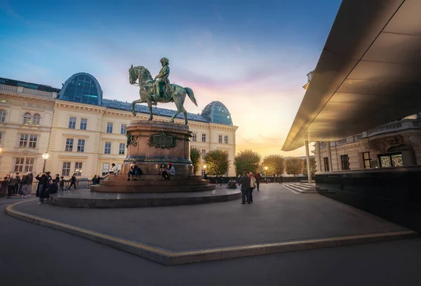 Wiedeń Austria Października 2019 Pomnik Arcyksięcia Albrechta Przed Muzeum Alberty — Zdjęcie stockowe