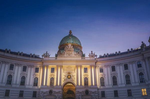Viena Áustria Outubro 2019 Ala São Miguel Palácio Hofburg Noite — Fotografia de Stock