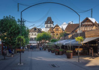 Campos do Jordao, Brezilya - 26 Nisan 2019: Capivari geleneksel binaları - Campos do Jordao, Sao Paulo, Brezilya