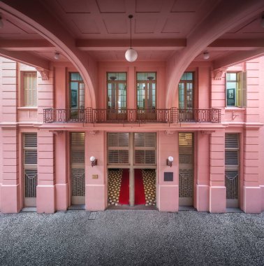 Porto Alegre, Brezilya - 12 Mayıs 2022: Casa de Cultura Mario Quintana (Mario Quintana Kültür Evi) Eski Hotel Majestic - Porto Alegre, Rio Grande do Sul, Brezilya