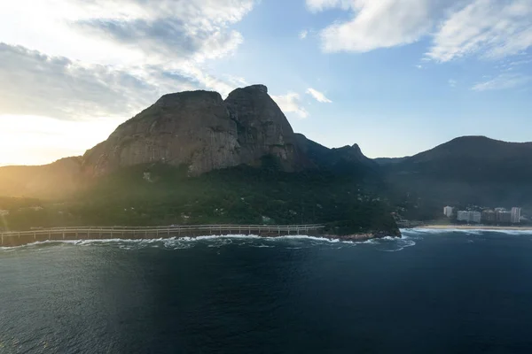 Pedra Gavea Hill Elevado Joa Highway Pepino Beach Rio Janeiro — стоковое фото