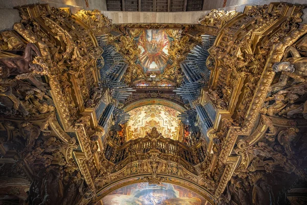 Brraga Portugal Feb 2020 Organs Ceiling High Choir Braga Cathedral — стокове фото