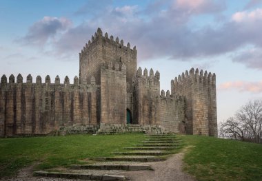 Guimaraes Kalesi Ana Kapı - Guimaraes, Portekiz