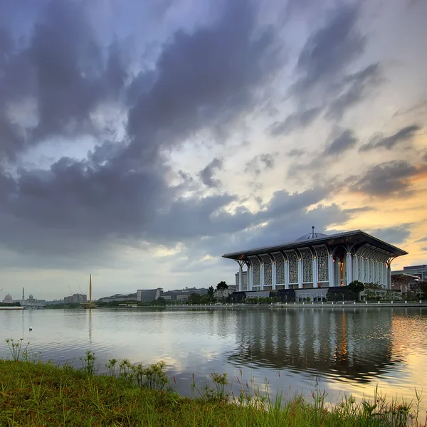 Sunrise with mosque — Stock Photo, Image