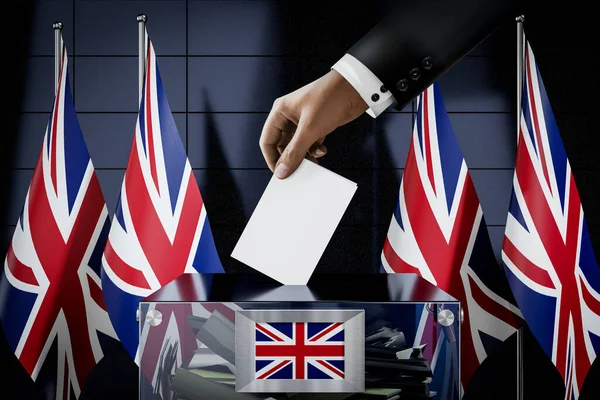 Storbritannien Flaggor Hand Släppa Röstsedel Kort Ruta Omröstning Val Koncept — Stockfoto