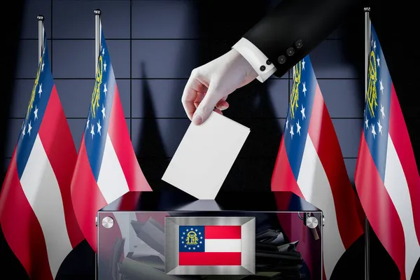 Σημαίες Της Γεωργίας Χέρι Ρίχνοντας Την Κάρτα Ένα Κουτί Ψηφοφορία — Φωτογραφία Αρχείου