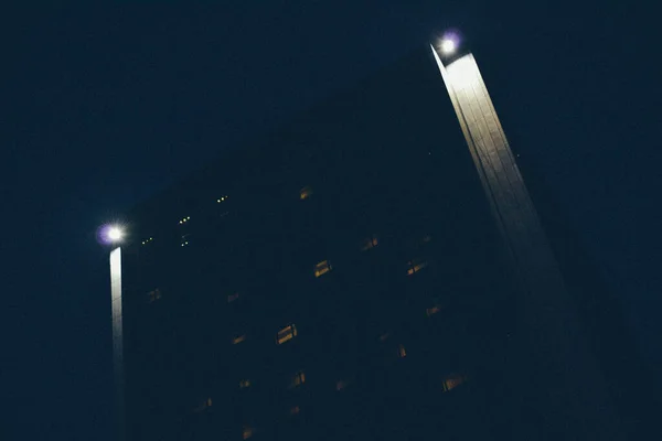 Современное Офисное Здание Ночью Деловая Концепция — стоковое фото