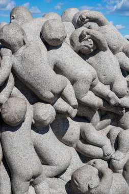 Norveç, Oslo, Frogner Park, Gustav Vigeland Heykel Parkı, 12 Haziran 2016 - Çok sayıda çocuğun heykeli