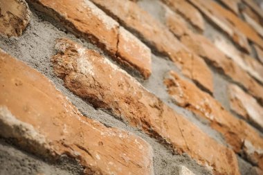 Vintage, çatlak tuğla duvar - yakın plan