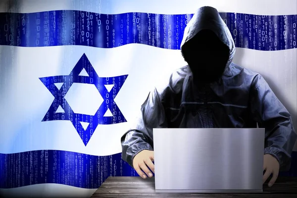 Anonimowy Haker Kapturem Flaga Izraela Kod Binarny Koncepcja Cyberataku — Zdjęcie stockowe
