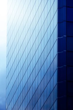 Cam cepheli modern ofis binası