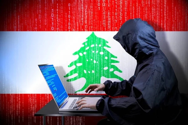 Anónimo Hacker Encapuchado Bandera Del Líbano Código Binario Concepto Ataque —  Fotos de Stock