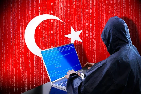 Anónimo Hacker Encapuchado Bandera Turquía Código Binario Concepto Ataque Cibernético —  Fotos de Stock