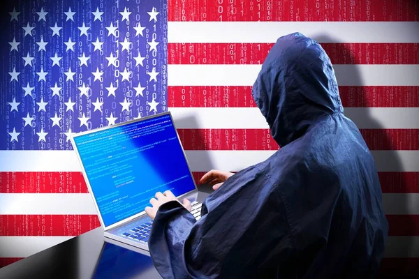 Anónimo Hacker Encapuchado Bandera Estados Unidos América Código Binario Concepto —  Fotos de Stock