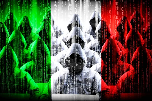 Anoniem Hooded Hackers Vlag Van Italië Binaire Code Cyber Aanval — Stockfoto