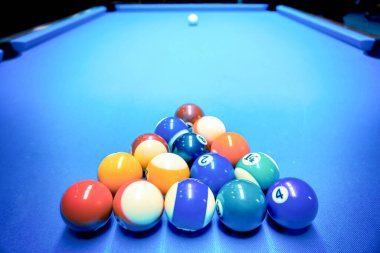 Bilardo oyunu - bir oyunun başlangıcı