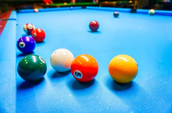 Jeu Billard Boules Blanches Colorées Sur Une Table — Photo