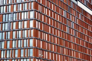 8 Mayıs 2022, Polonya, Lodz - Fabryczna İstasyonu 'ndaki modern ofis binası