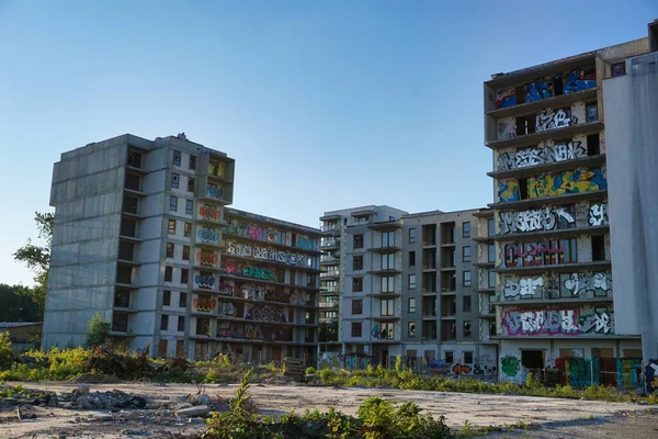 Warsaw Poland June 5Th 2022 Unfinished Residential Building Covered Graffiti — Stock Photo, Image