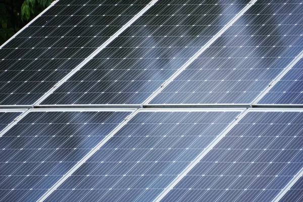 Φωτοβολταϊκά Ηλιακά Πάνελ Παραγωγή Ηλεκτρικής Ενέργειας — Φωτογραφία Αρχείου