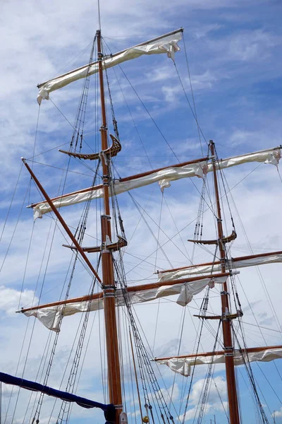 Tall Ship Mast Rolled Sails Sky Background — Stock Photo, Image