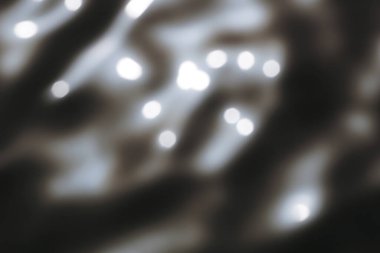 Güneş su yüzeyine yansıyor - bokeh etkisi