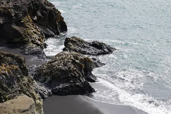 Rocks Reynisfjara Black Beach Iceland — ストック写真