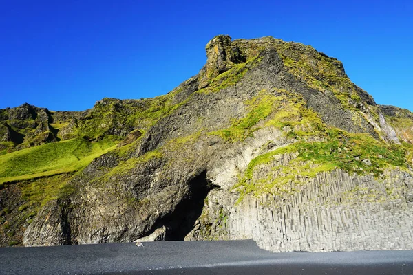 Basalt Rocks Cave Reynisfjara Black Beach Iceland — Stockfoto