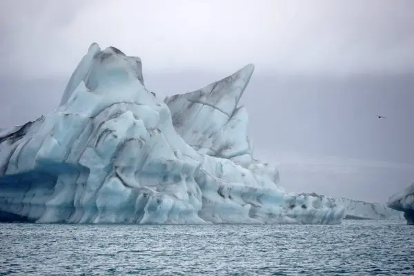 Айсберг Ледниковой Лагуне Йокульсарлон Исландии — стоковое фото