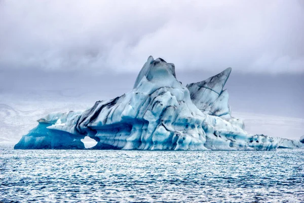 Παγόβουνο Στο Jokulsarlon Παγετώνα Λιμνοθάλασσα Στην Ισλανδία Μεγάλη Για Θέματα — Φωτογραφία Αρχείου