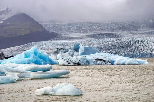 Fjallsarlon Iceberg Lagoon Iceland Glacier Ice Floes Mountains Hdr Photograph Imagens Royalty-Free