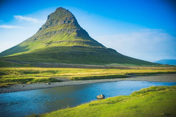 Kirkjufell Mountain Summer Iceland Hdr Photograph — Stock Photo, Image