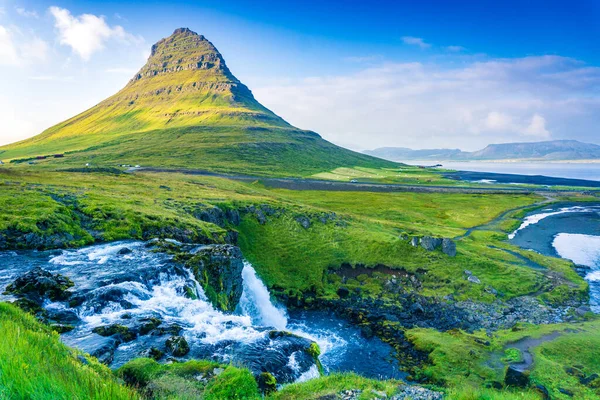 Góra Kirkjufell Latem Islandia Zdjęcie Hdr — Zdjęcie stockowe